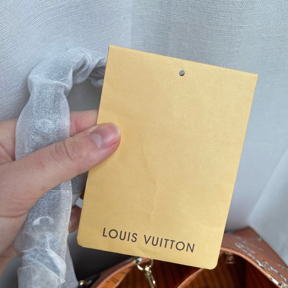Louis Vuitton Jungle Tote - Picture 9 of 12